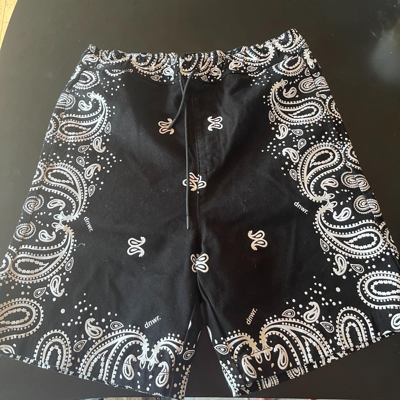Zara Men's Black and White Shorts Depop