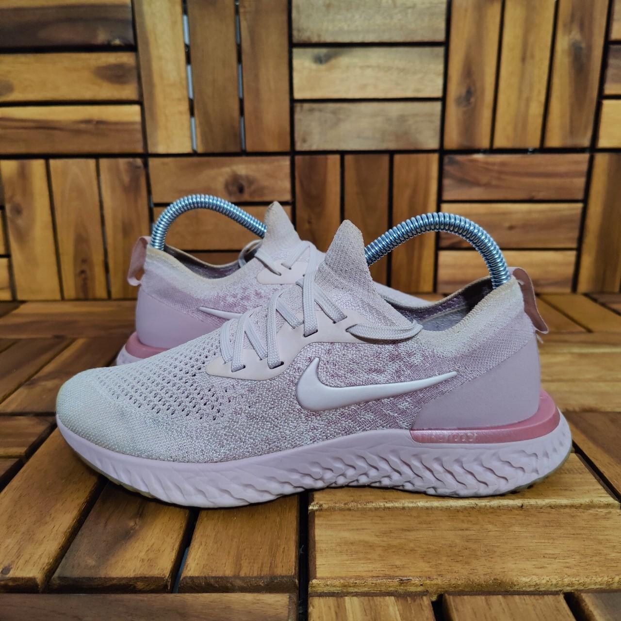 nike initiator pink