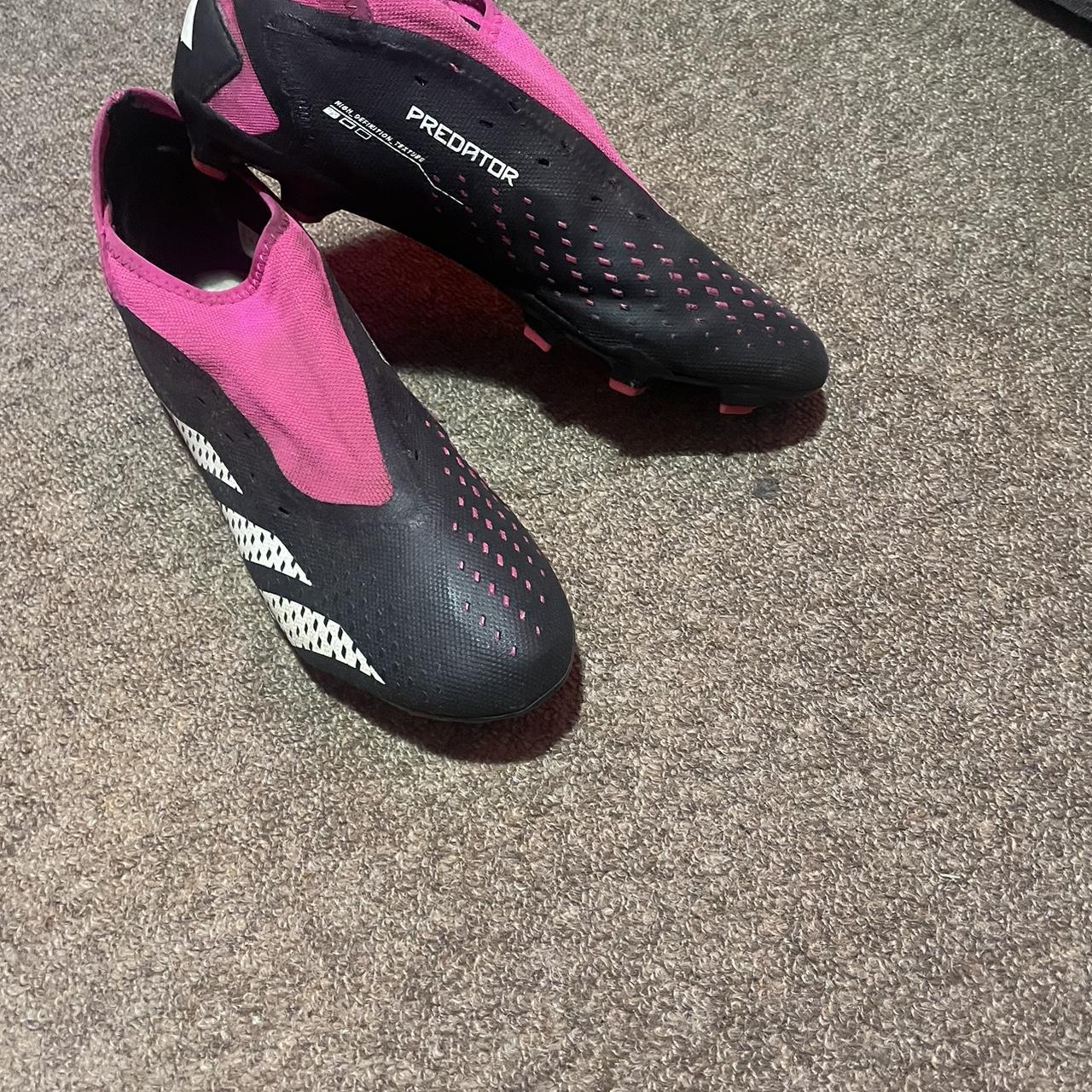 mens pink football boots