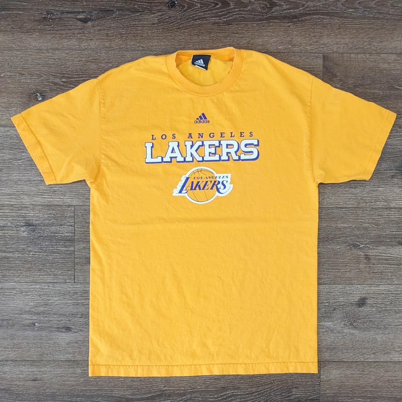 Adidas Los Angeles Lakers logo t-shirt Size M Pit - Depop