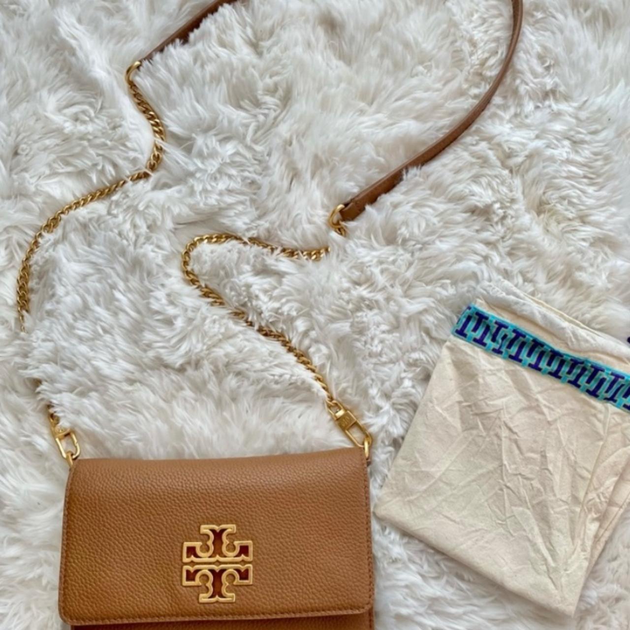 Tory Burch brown leather bucket bag with adjustable - Depop