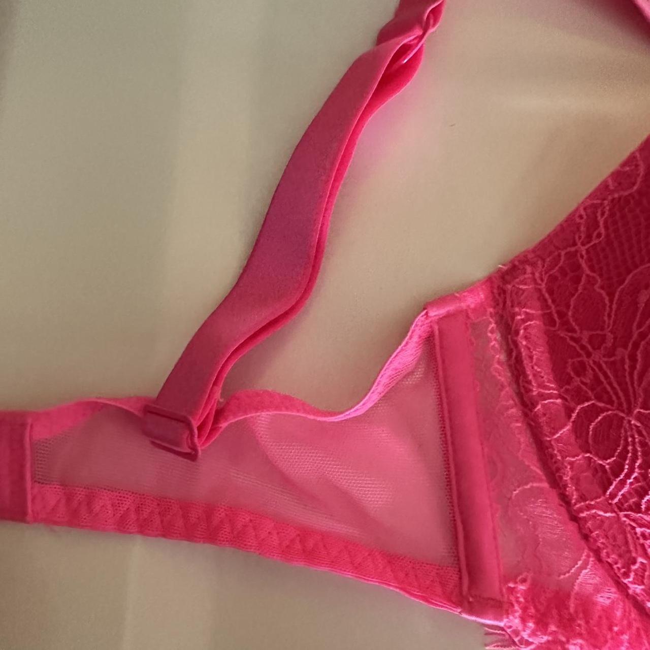 Victoria secret pink heartstrap bra, never used, no