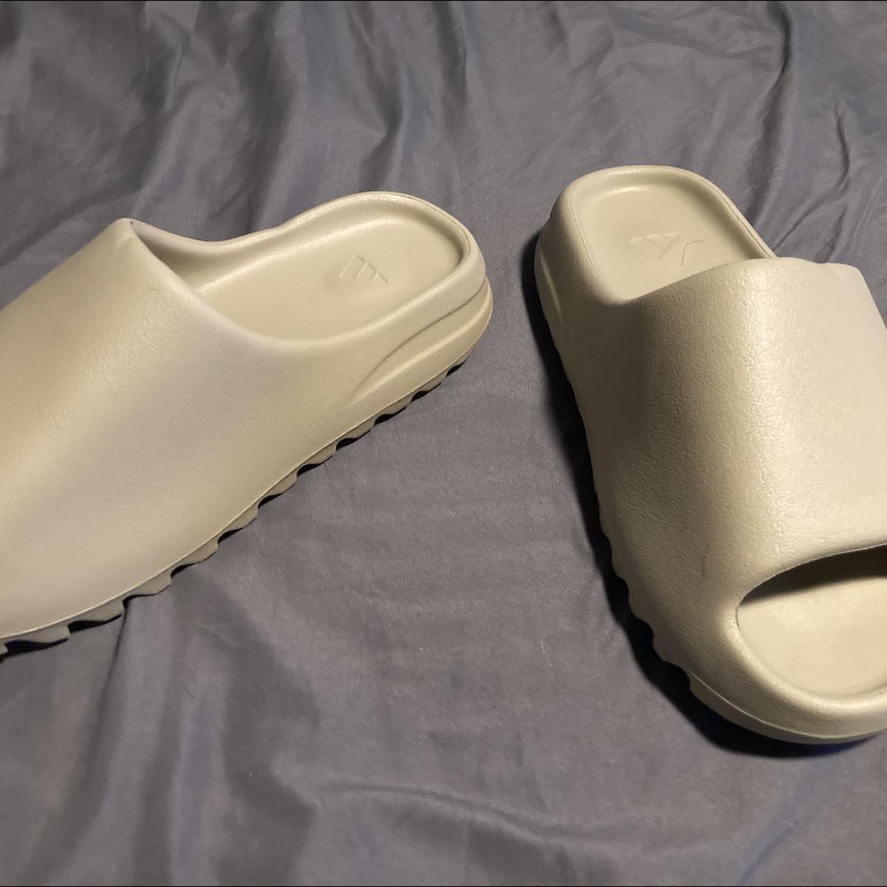 yeezy mens slide