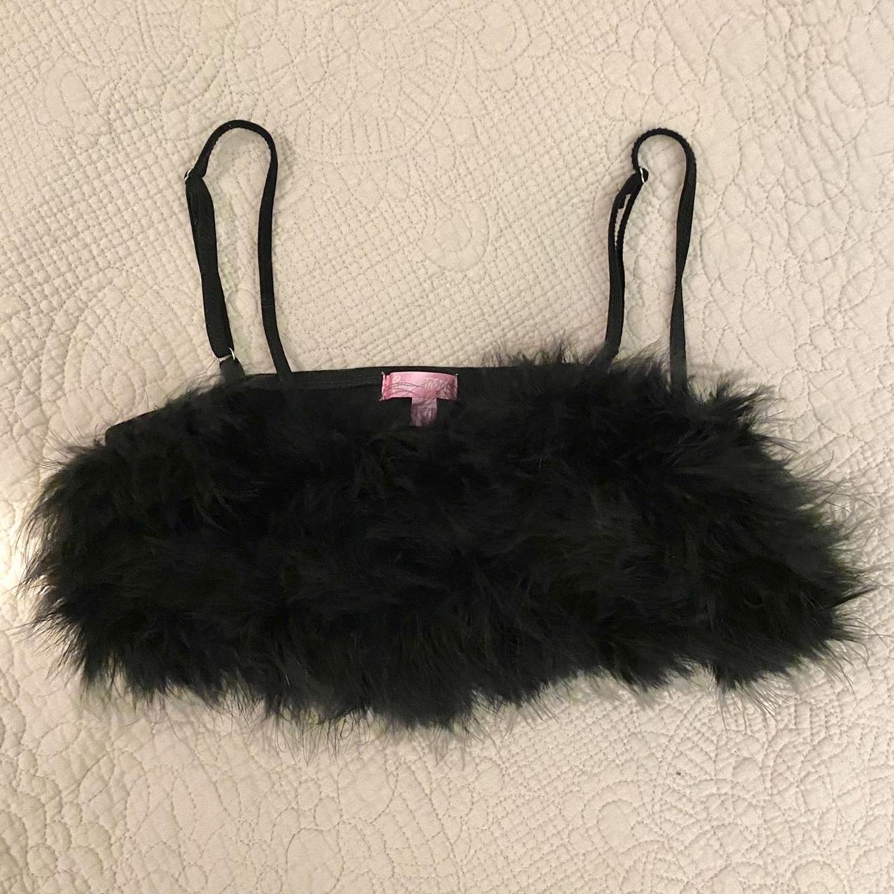 feather bra top 🖤 Size M, but fits XS and... Depop