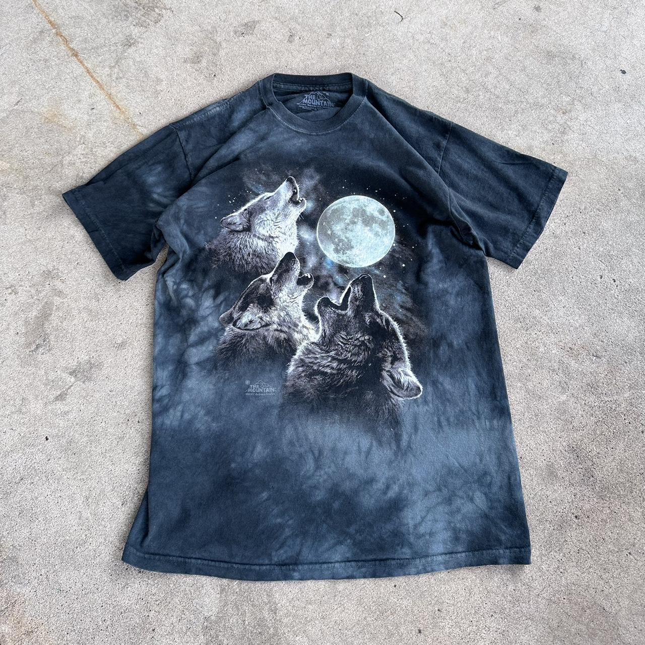 The mountain modern wolf howling shirt Size medium... - Depop