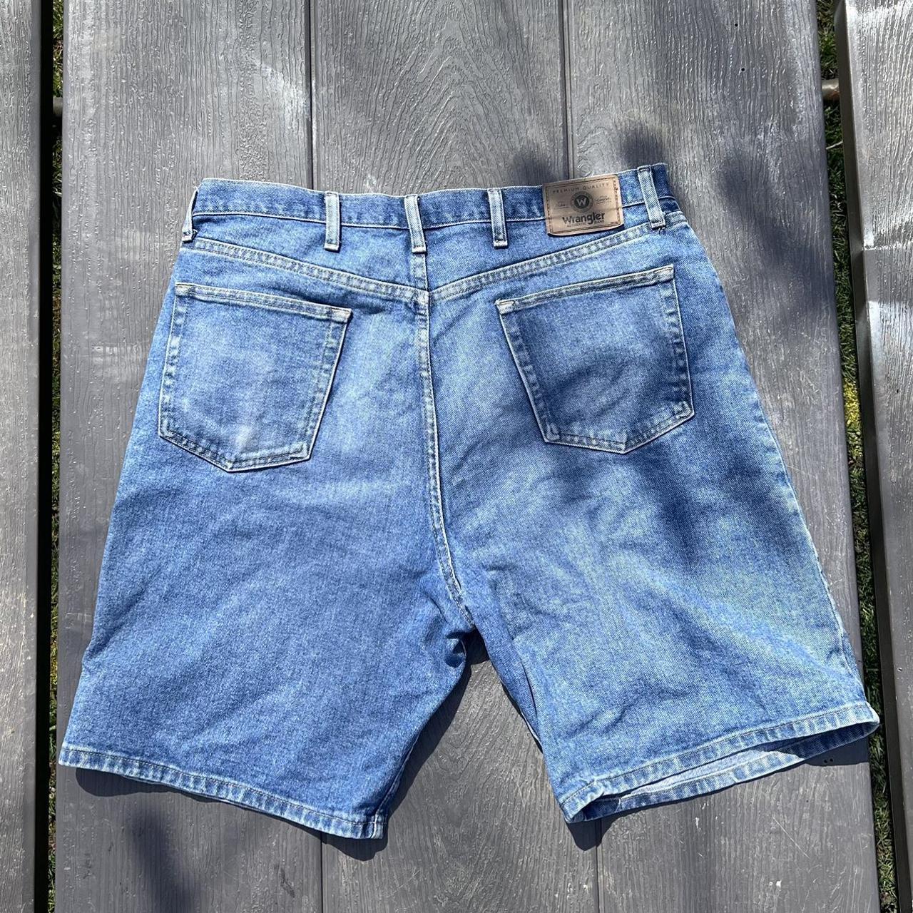 Wrangler Men's Navy Shorts | Depop