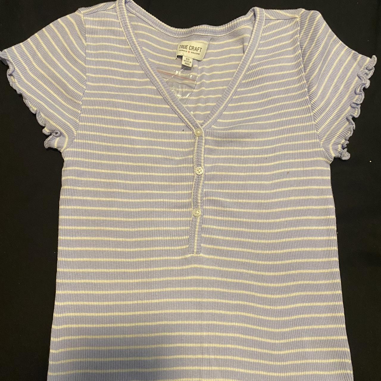 Belk Women's Blue and White Shirt Depop