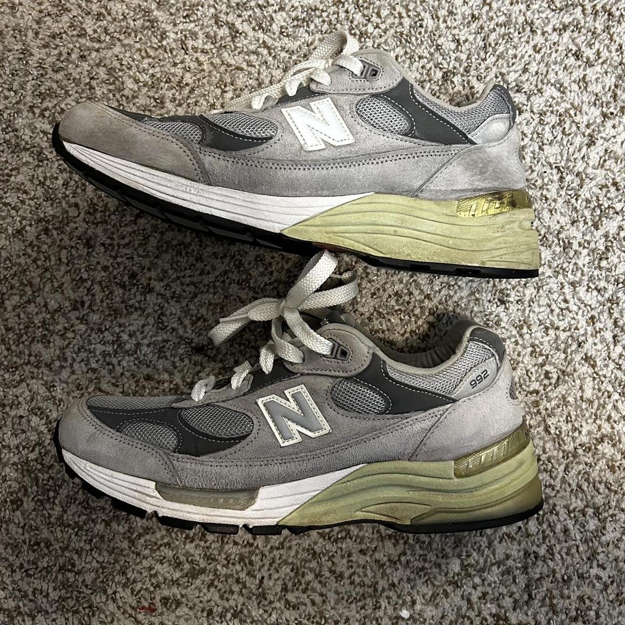 Women’s gray New Balance 992, size 9 *No insoles or...