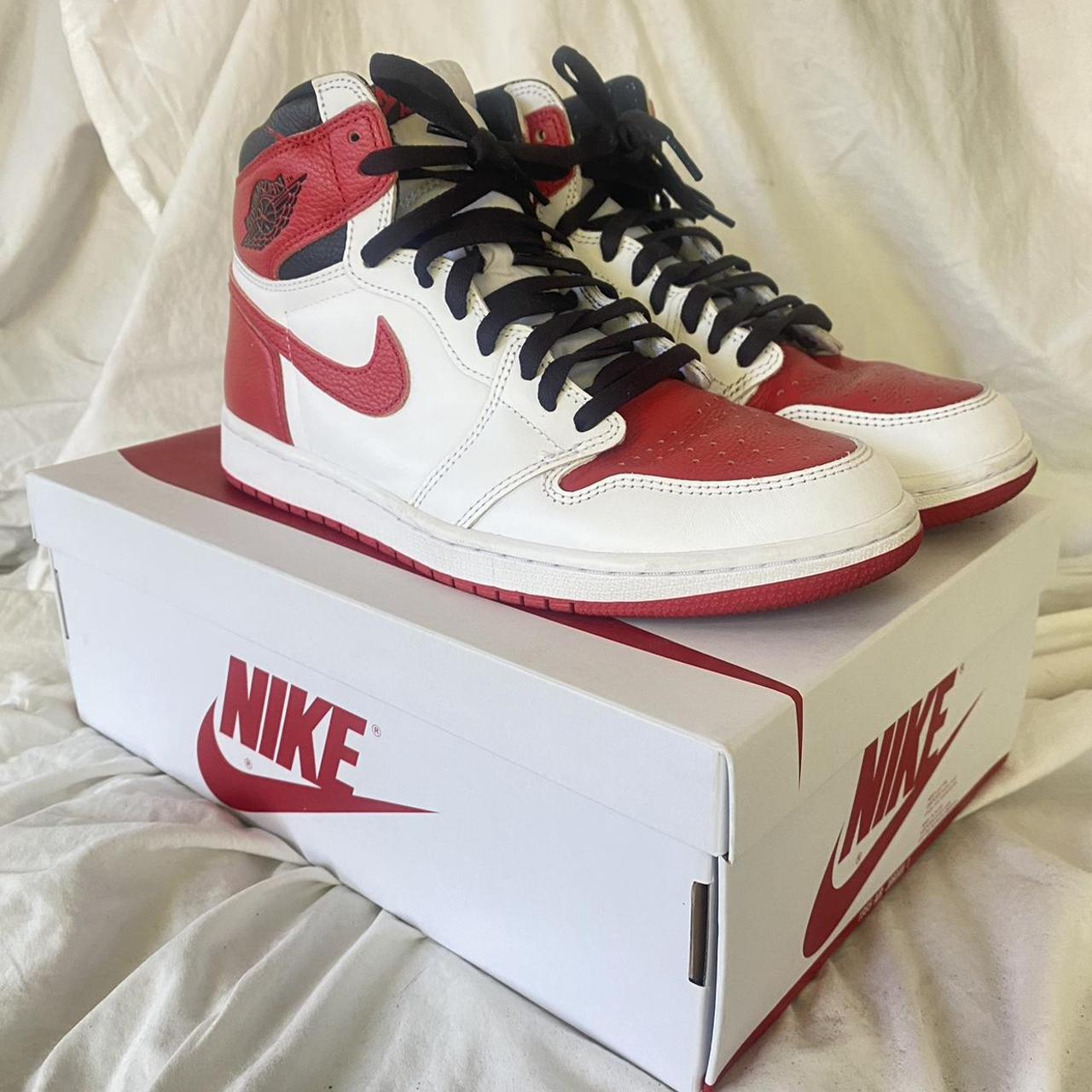 Jordan 1 High Heritage Box and Extra Laces