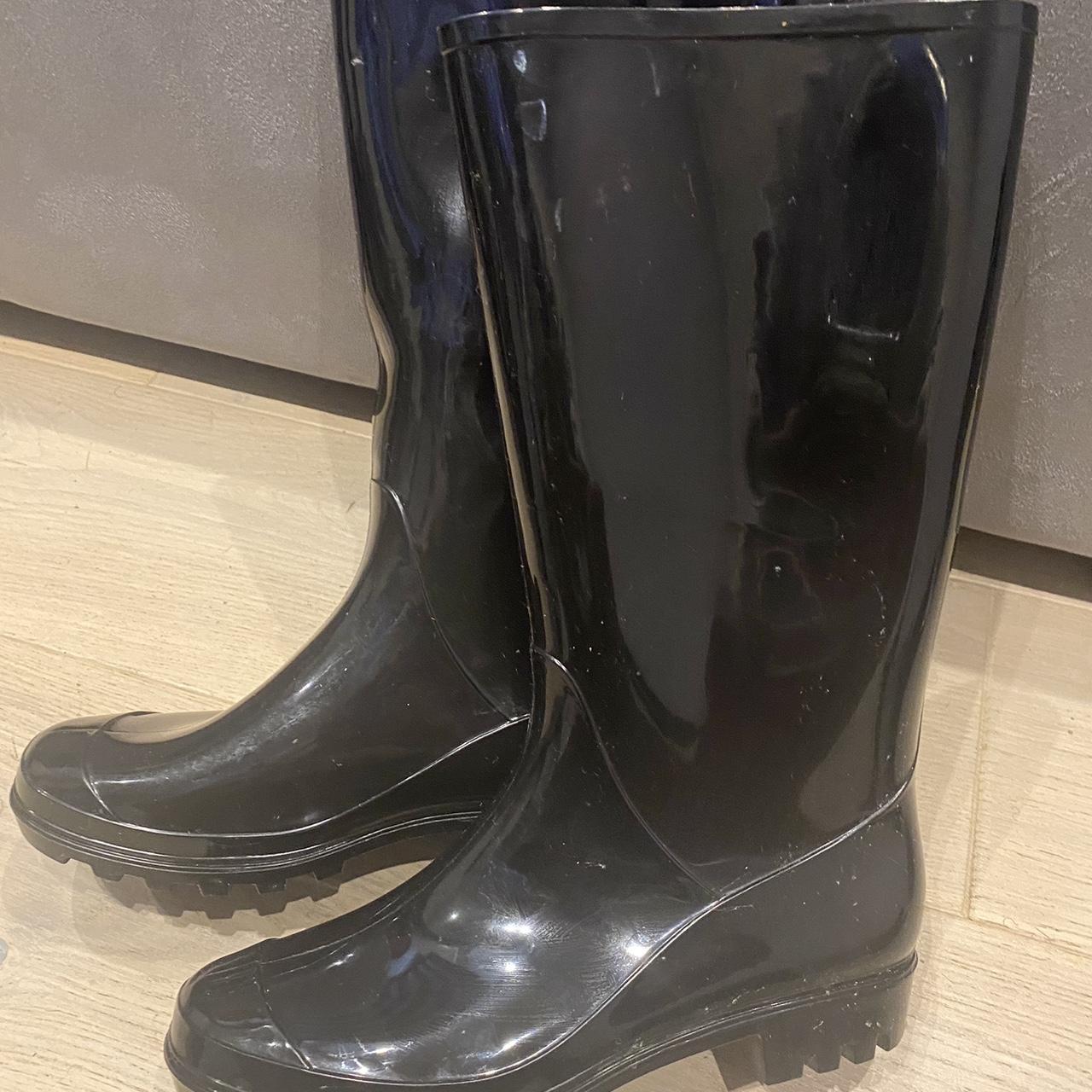 Black shiny wellies boots Size 7 Need gone Barely worn - Depop
