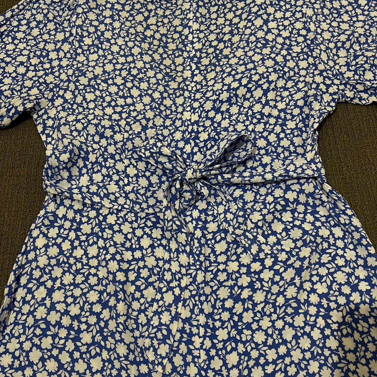 Sportsgirl Tie Back Mini Dress Size 10 Blue/White... Depop