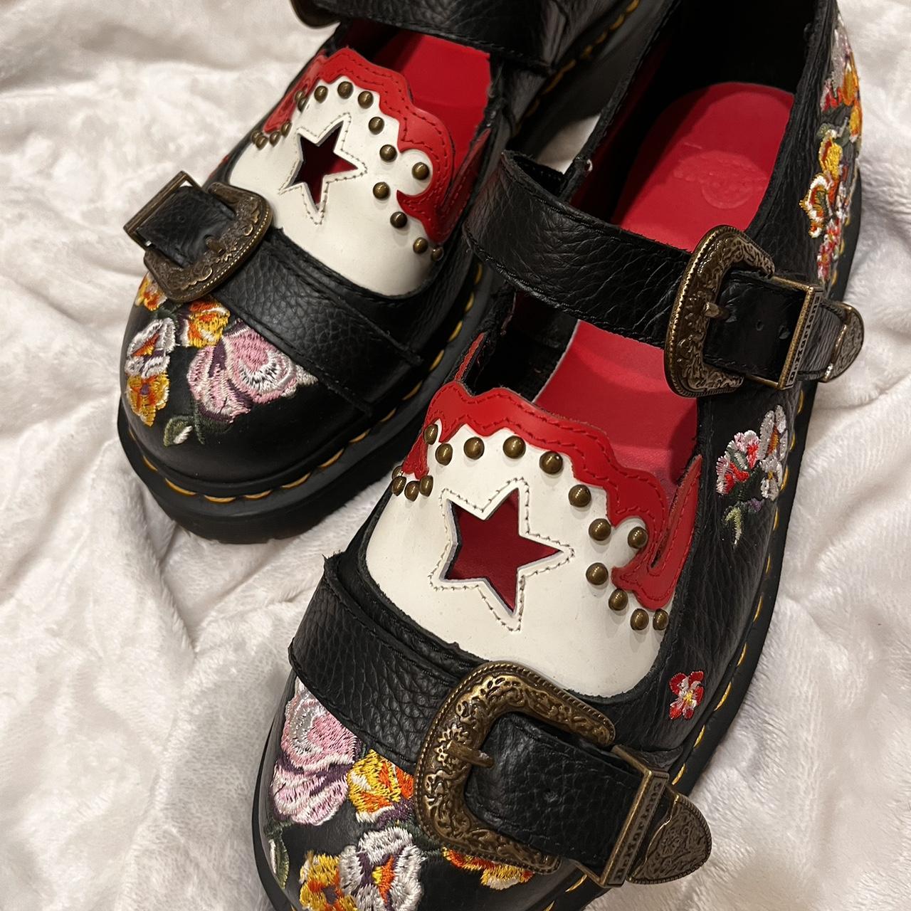 Dr. Martens Women's Black and Red Footwear | Depop