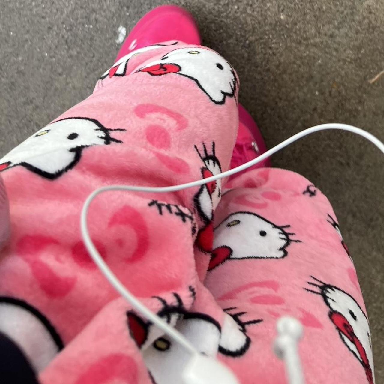 item listed by kittyplug111