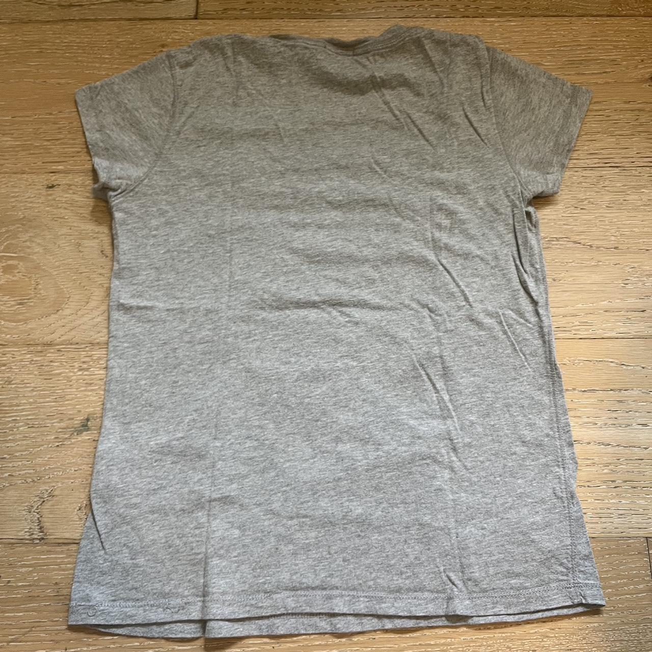 Light grey Abercrombie and Fitch T-Shirt Barely used - Depop