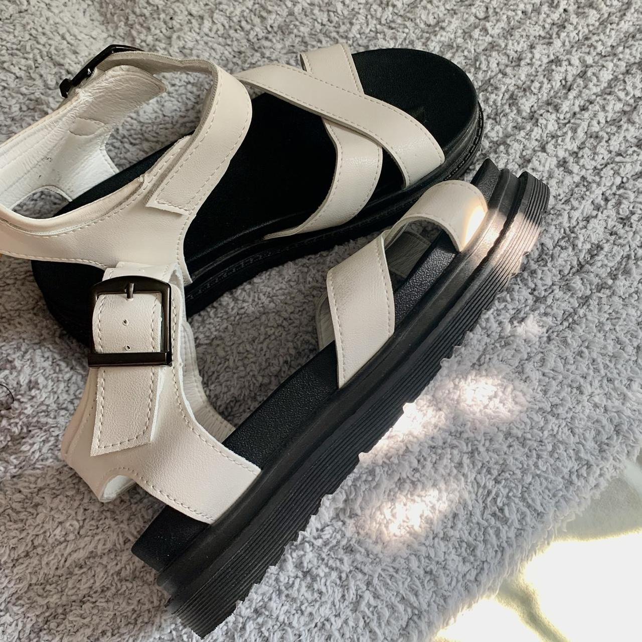 Reel Legends White Sandals Size 9 - Depop