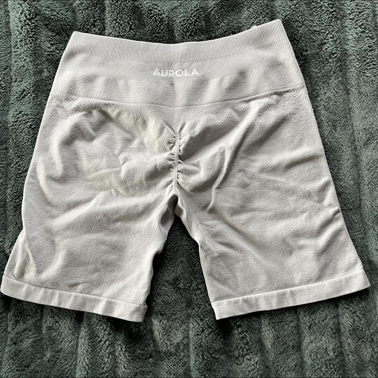 Alphalete Women's Green and Grey Shorts (3)