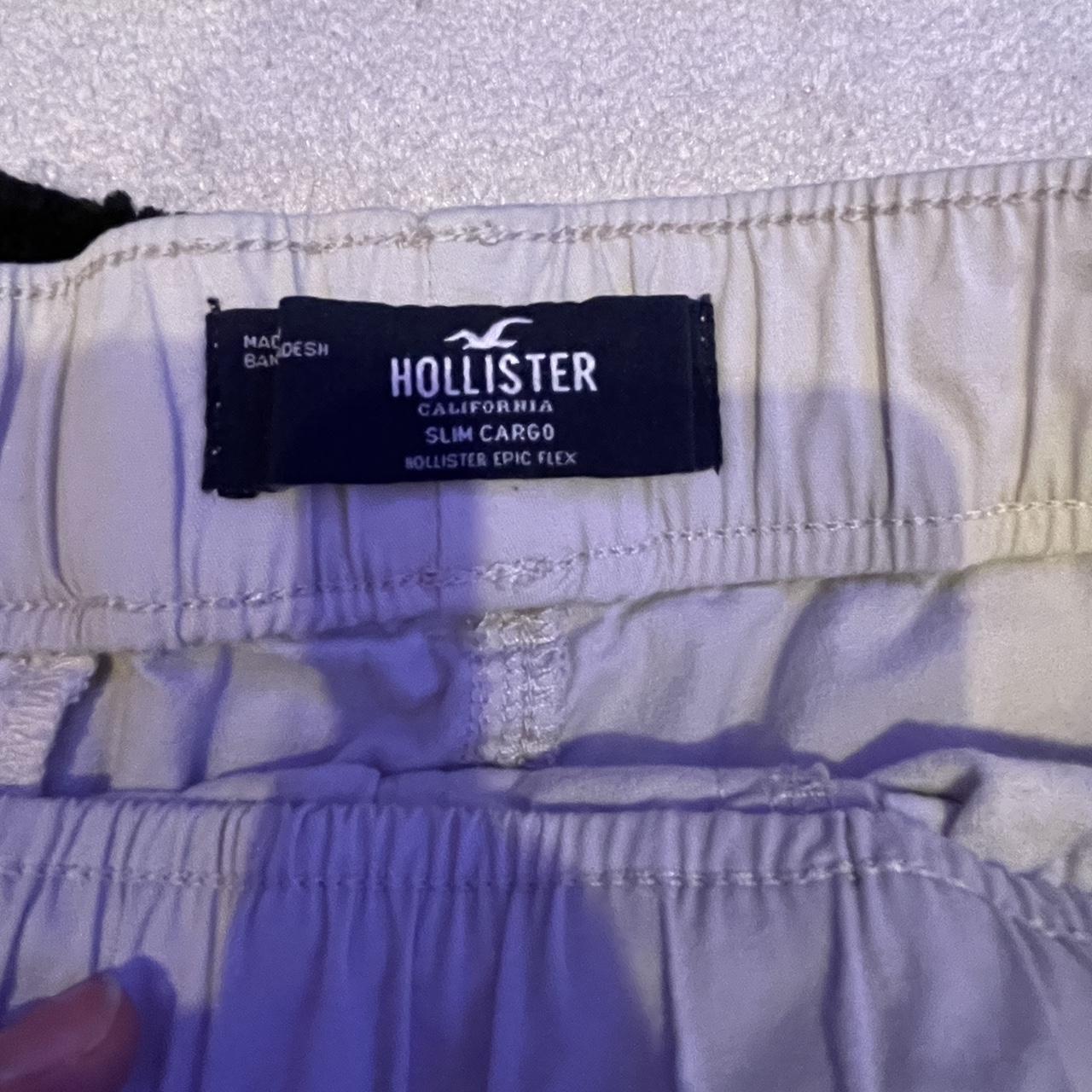 Khaki Hollister cargo pants Size 32 Flaws None! Depop