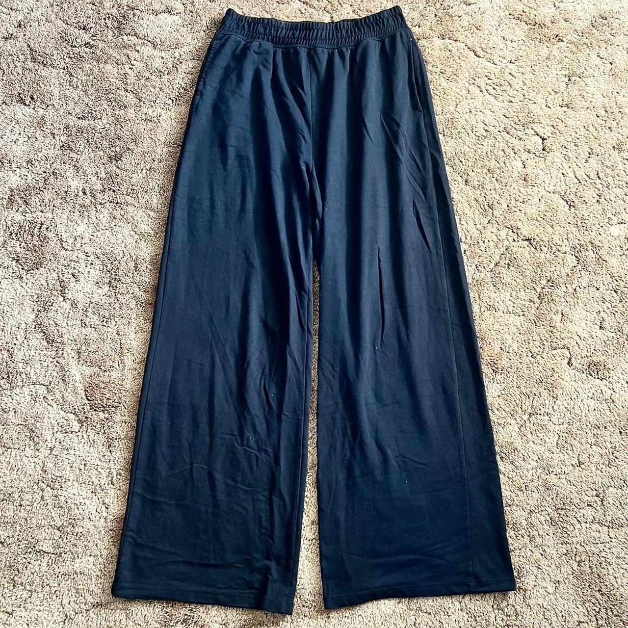 H&M Men's Black Trousers Depop