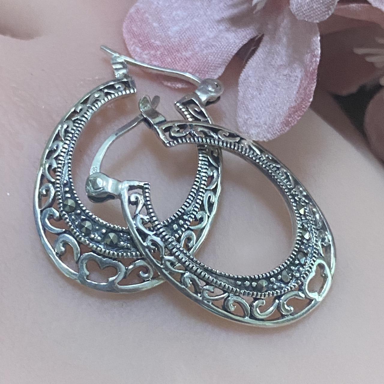 item listed by lotusjewelers