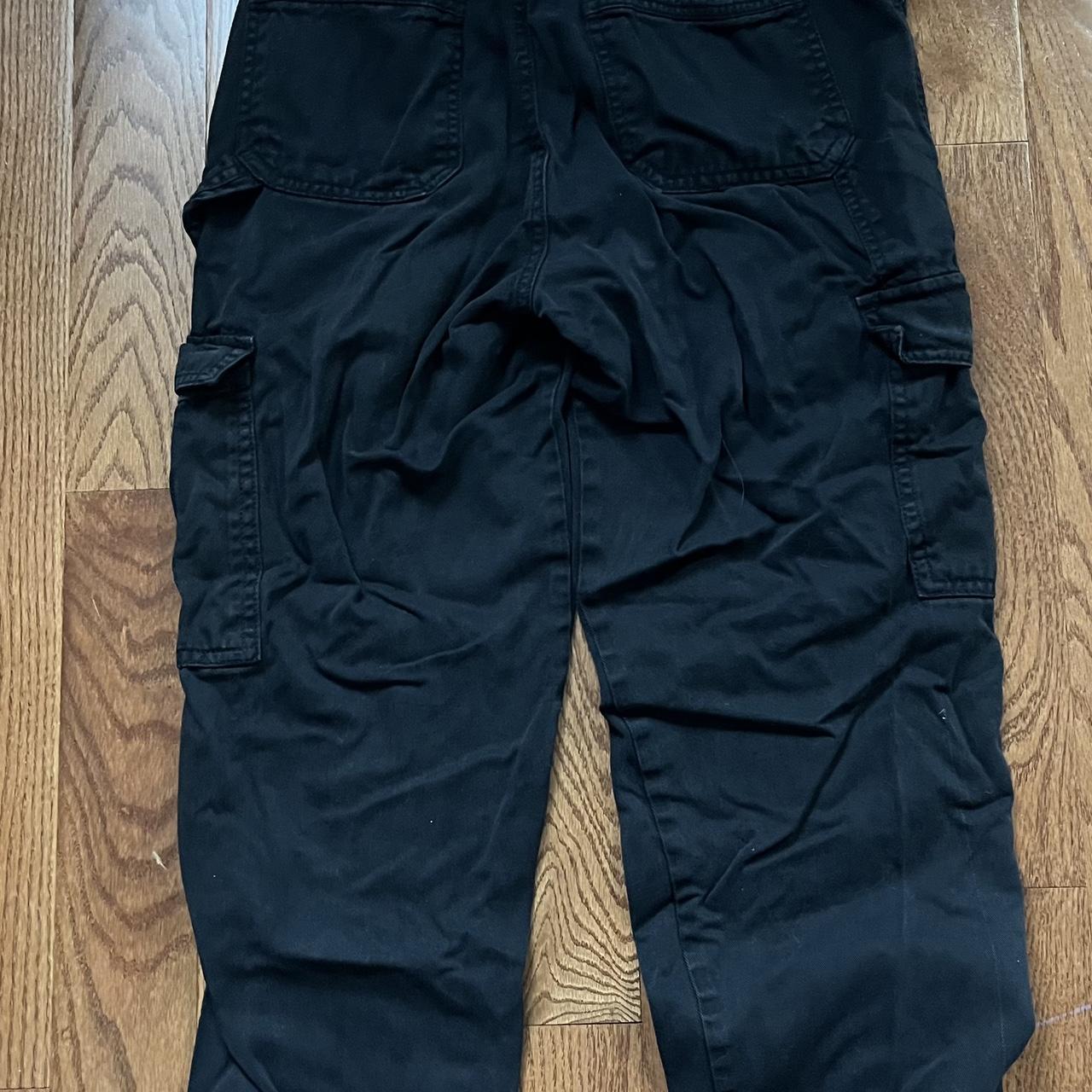 black utility cargo pants from aeropostale - Depop