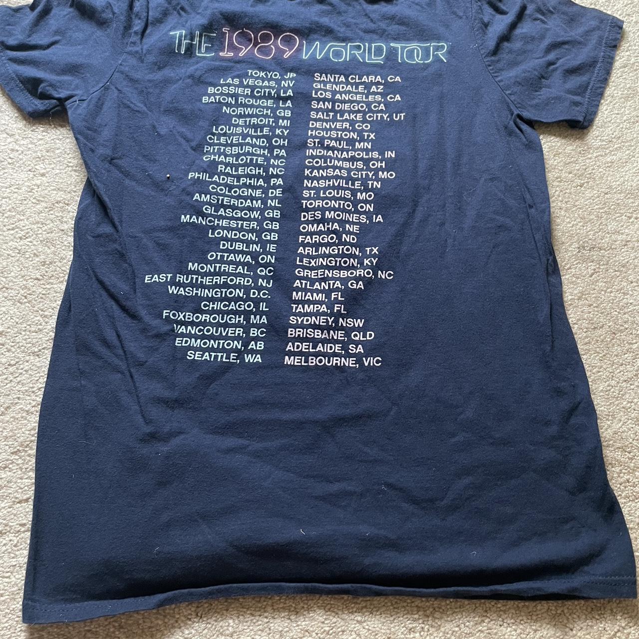 Taylor Swift 1989 World Tour Shirt Size... - Depop