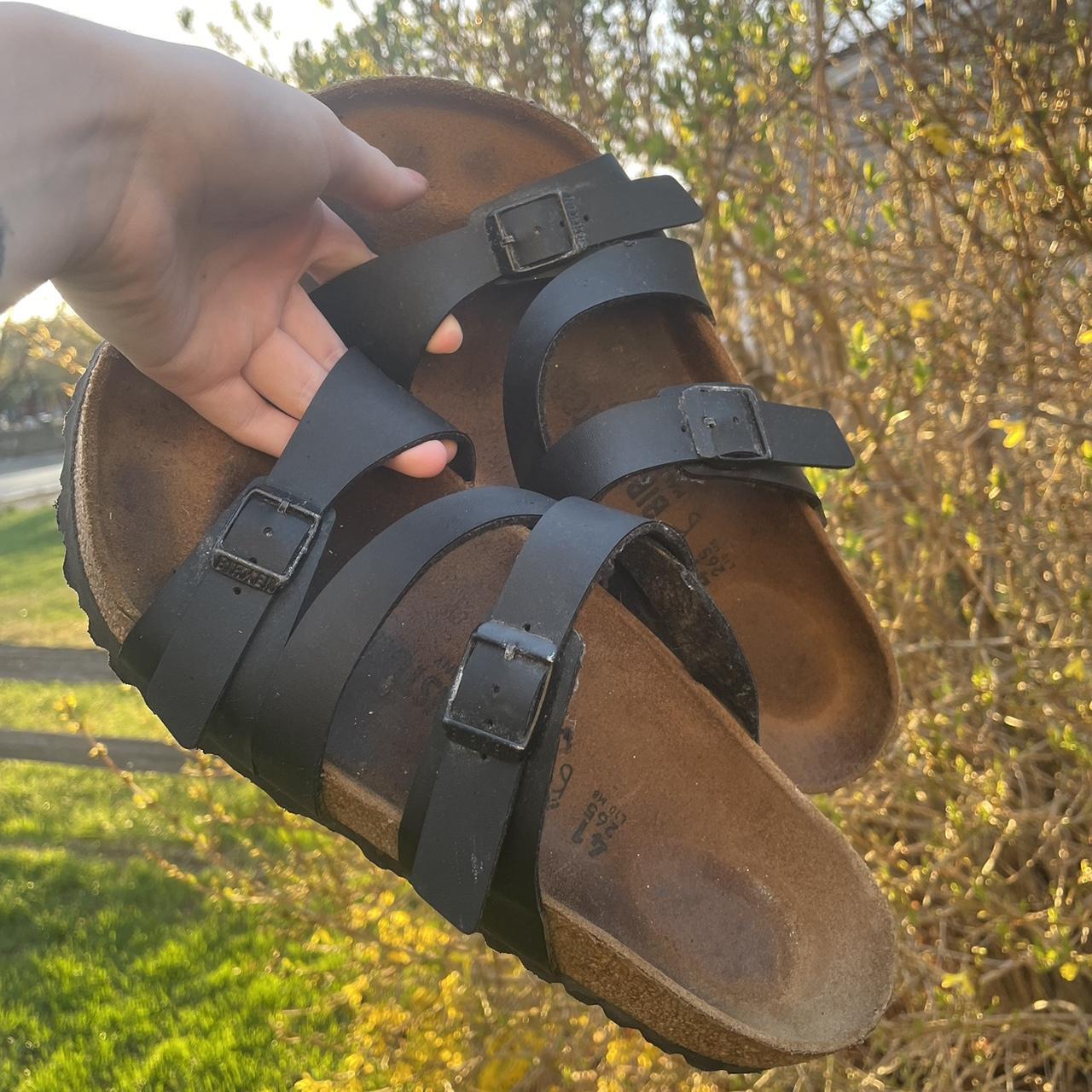 Birkenstock Women's Birkenstock Salina Black Soft Footbed