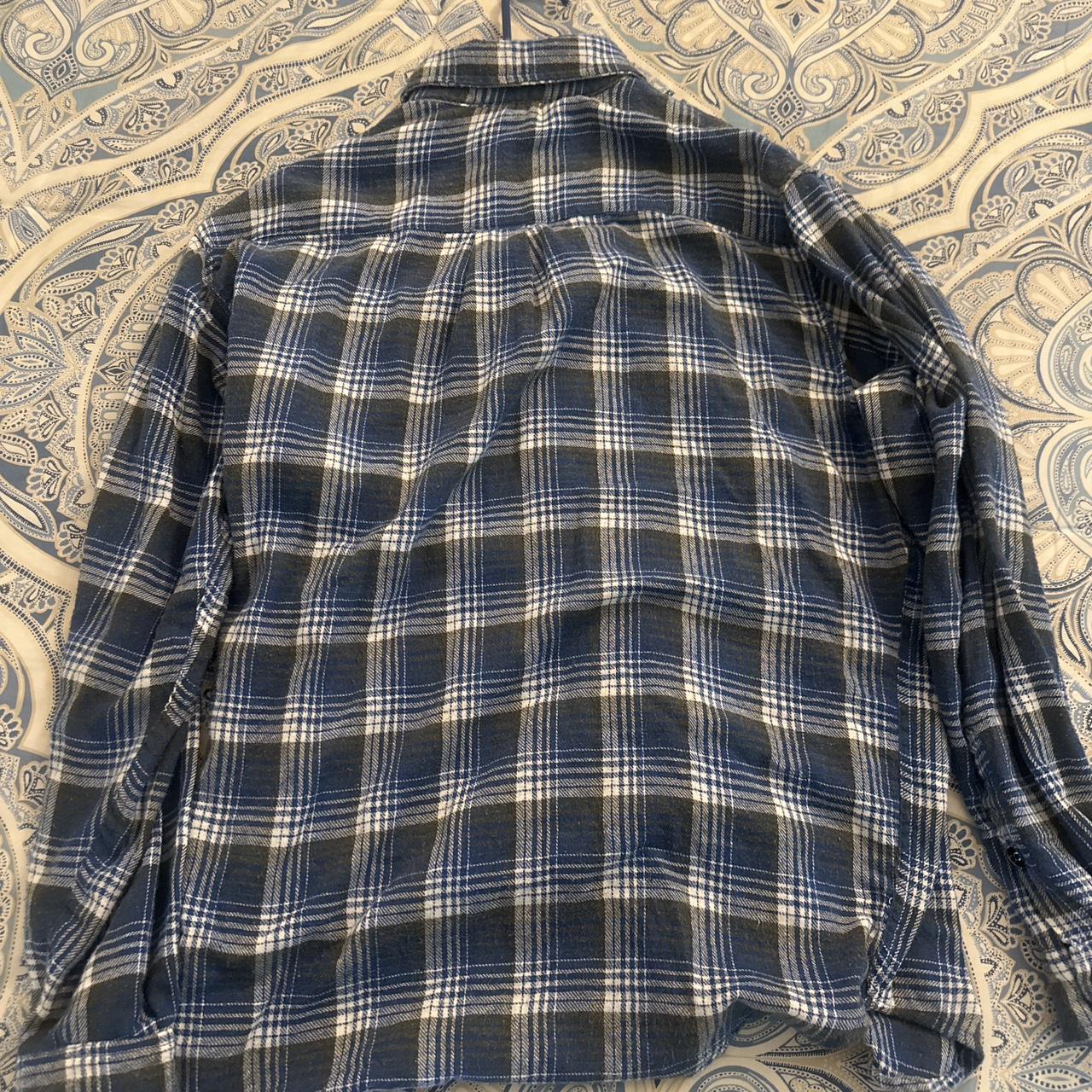 MNML scorpion flannel Size large - Depop