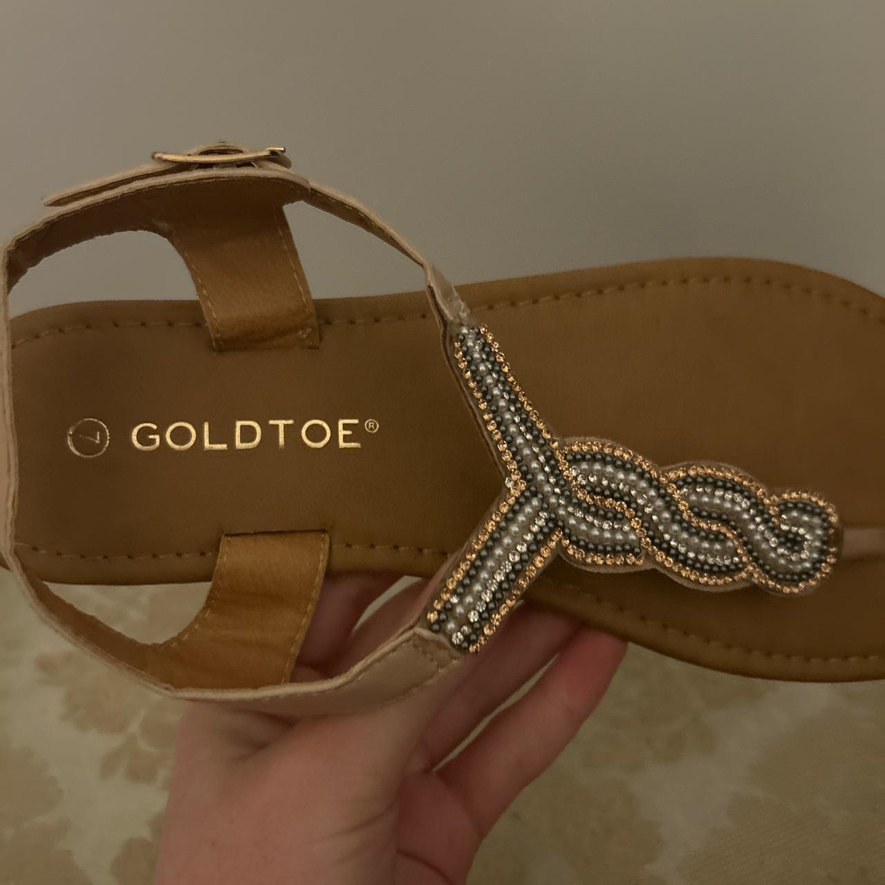 Gold Toe Women's Tan and Gold Sandals (2)