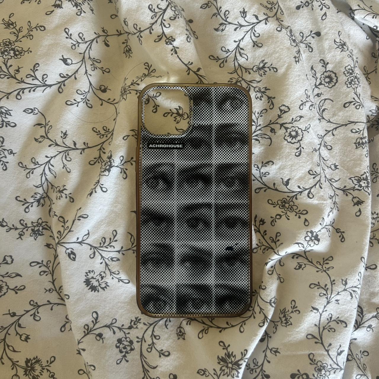 item listed by prettisick