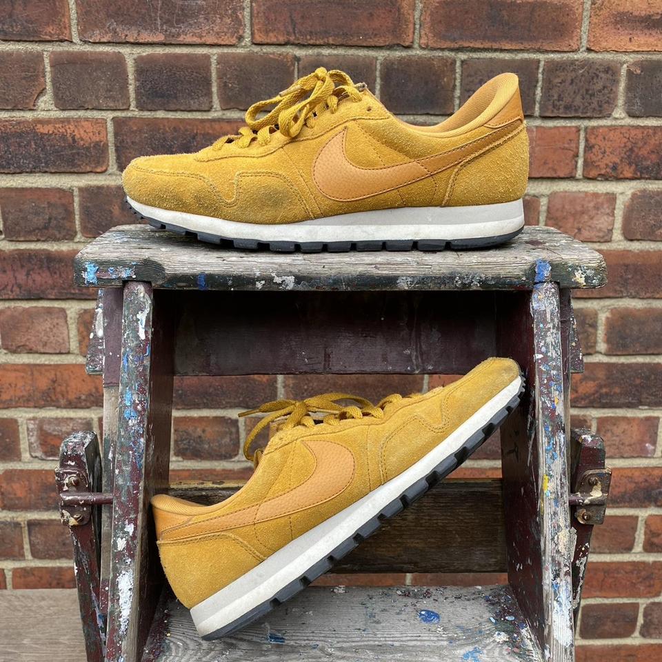 Nike internationalist outlet mustard