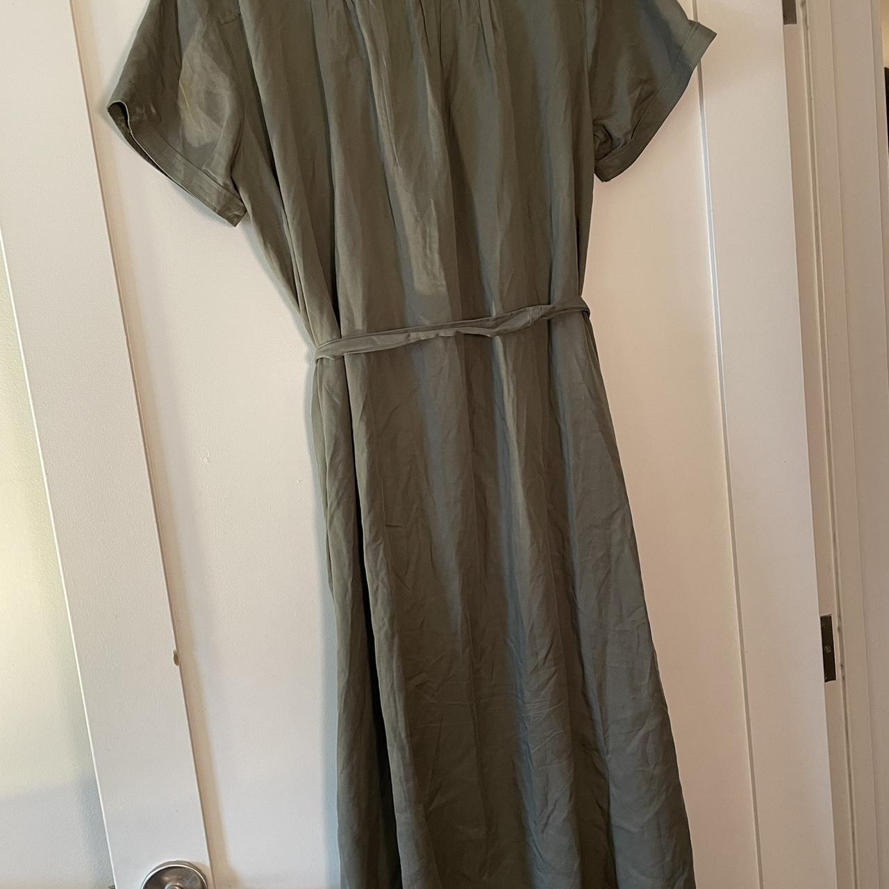 Loft, tie waiste, midi dress - Depop