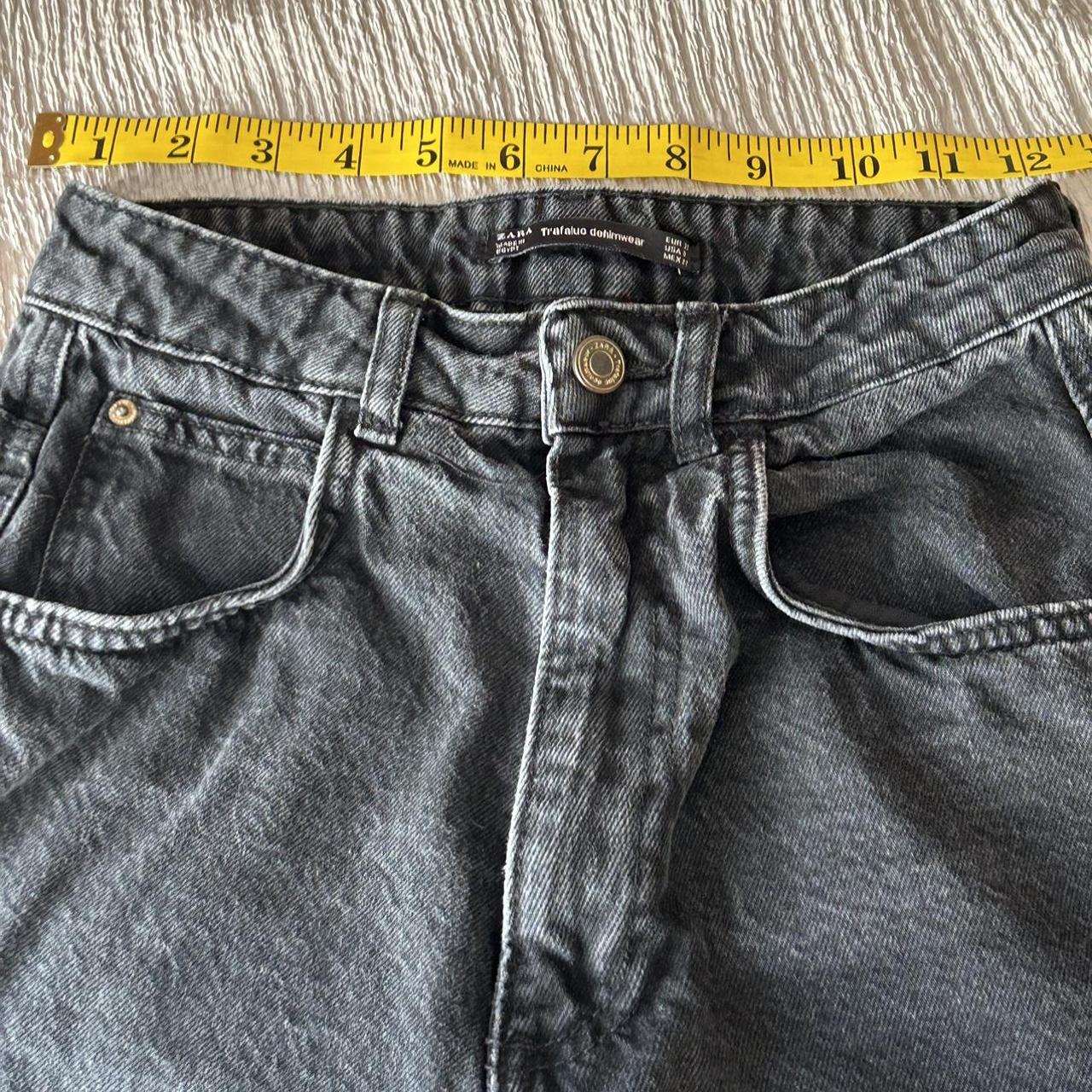 •ZARA WOMENS JEAN SHORTS •size 0 •VINTAGE FROM THE 90’s Depop