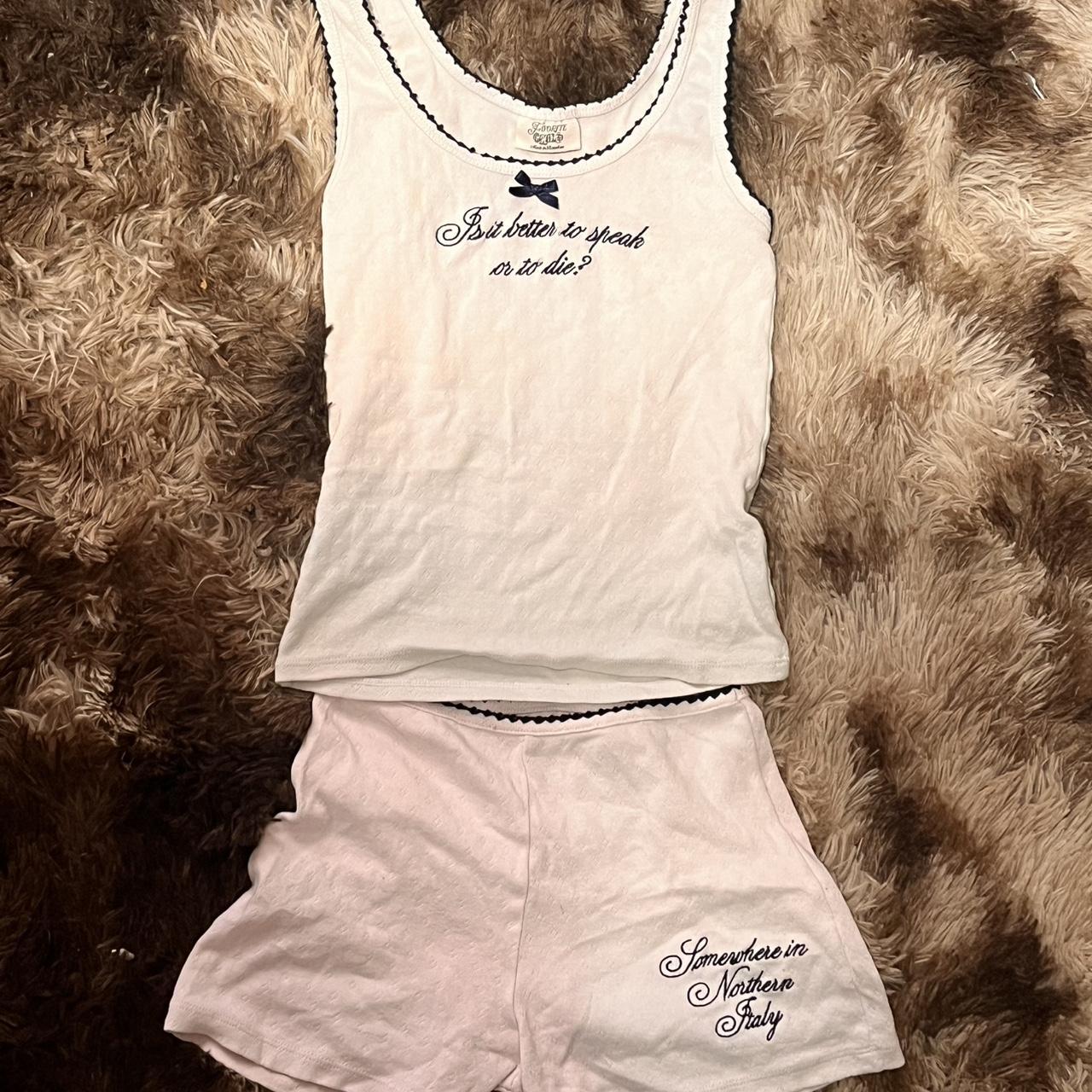 item listed by gabisplace