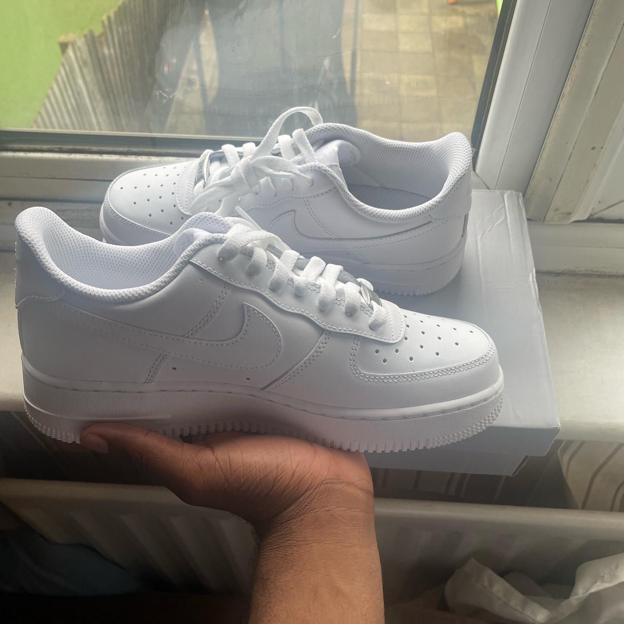 Nike Women's White Trainers | Depop