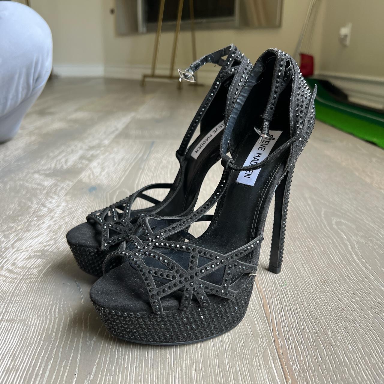 Sandler store black sandals