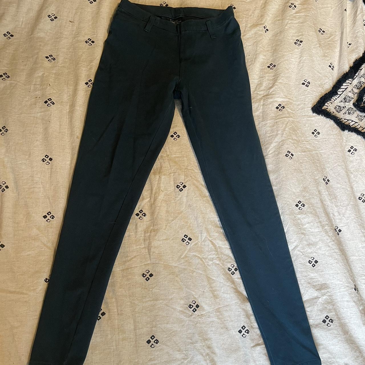 Dark Teal jeggings with back pockets. Thick material - Depop