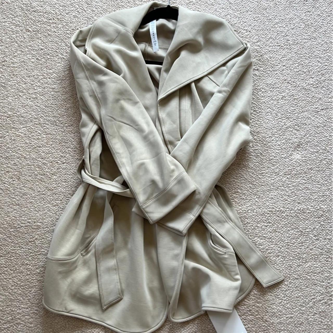 Lululemon softstreme belted good wrap trench