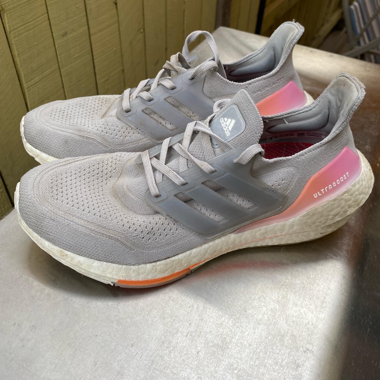 Adidas womens ultra 2024 boost size 9