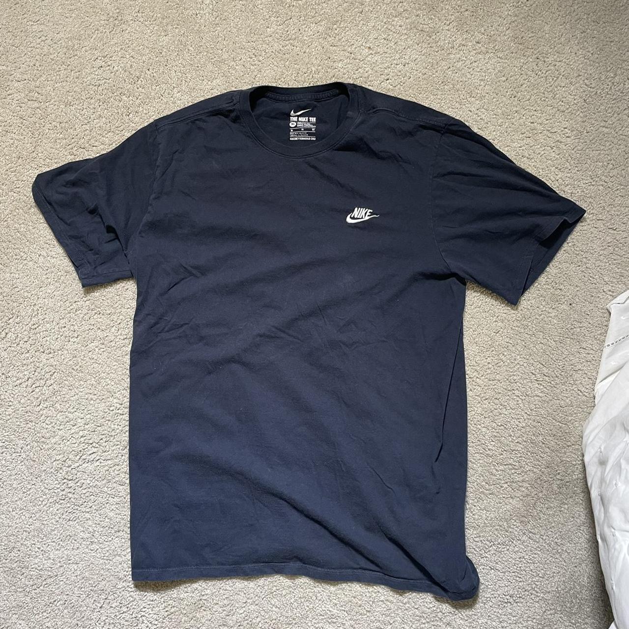 mens nike black shirt