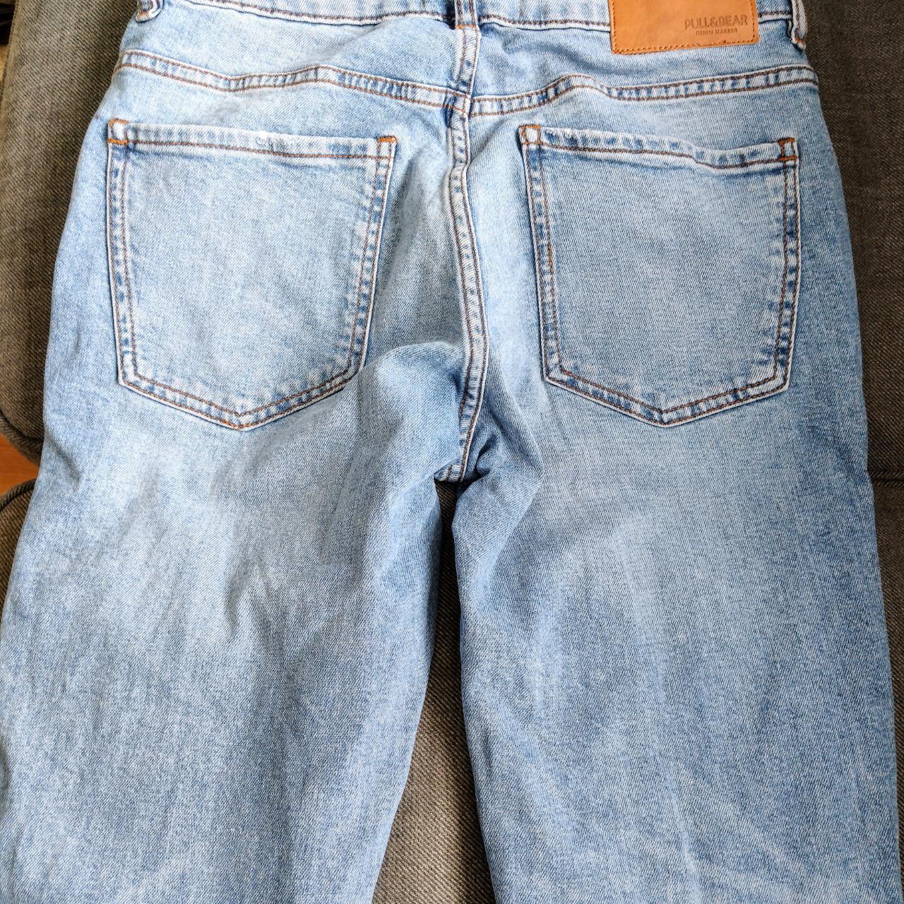 Pull&Bear jeans in mid blue wash. Waist 30