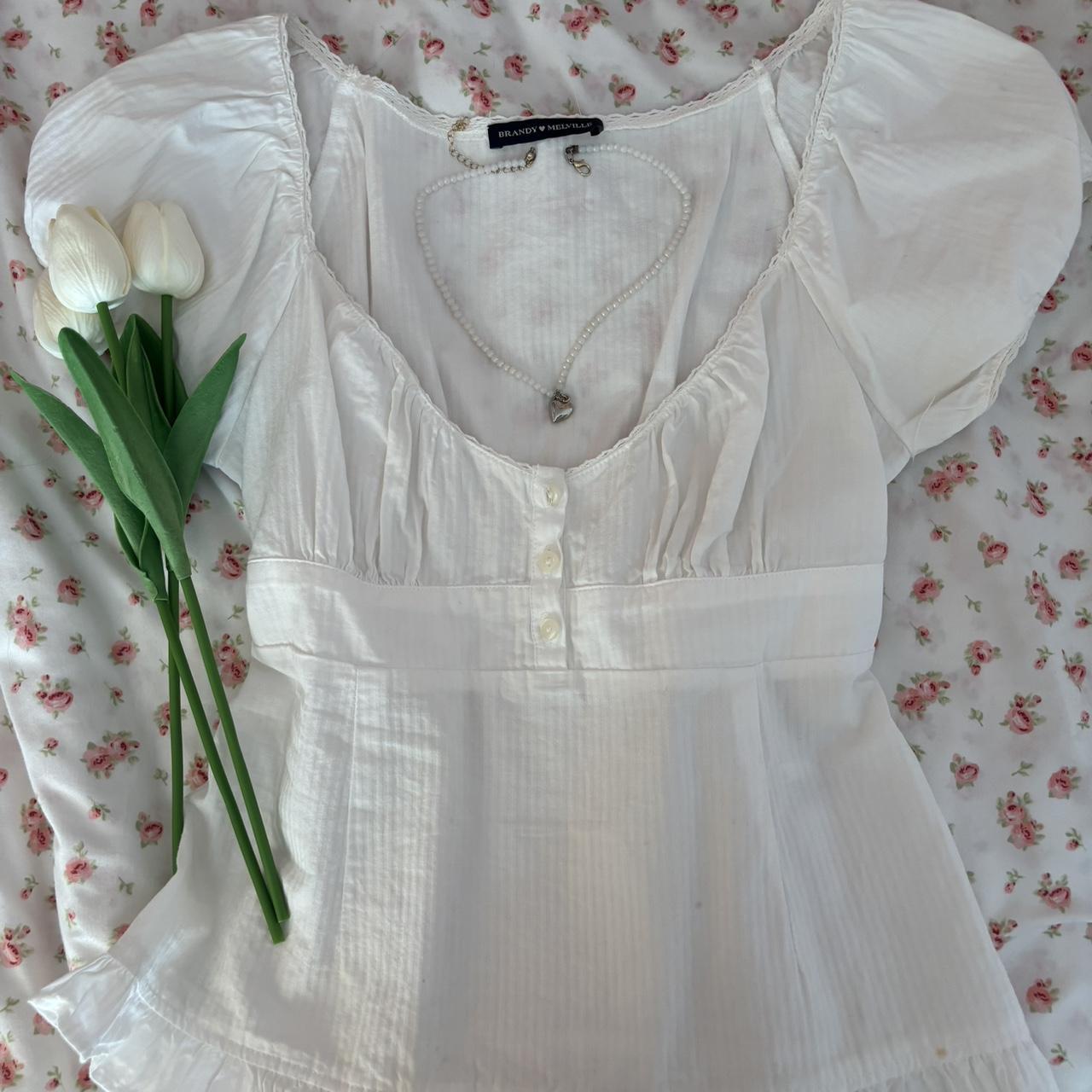 🌷classic brandy melville blair top!! 🌷really great... Depop