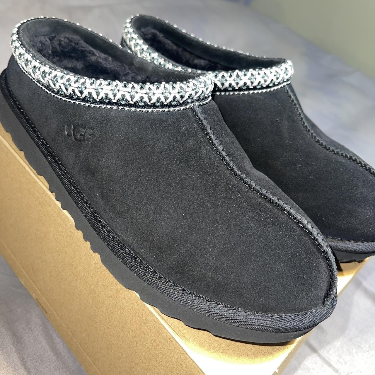 Tasman Uggs size 6 (boys grade school) Never worn - Depop