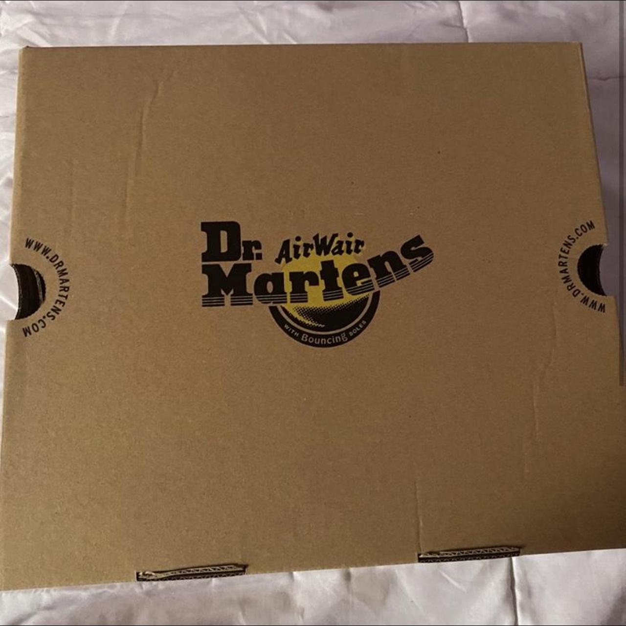 chelsea platform doc martens