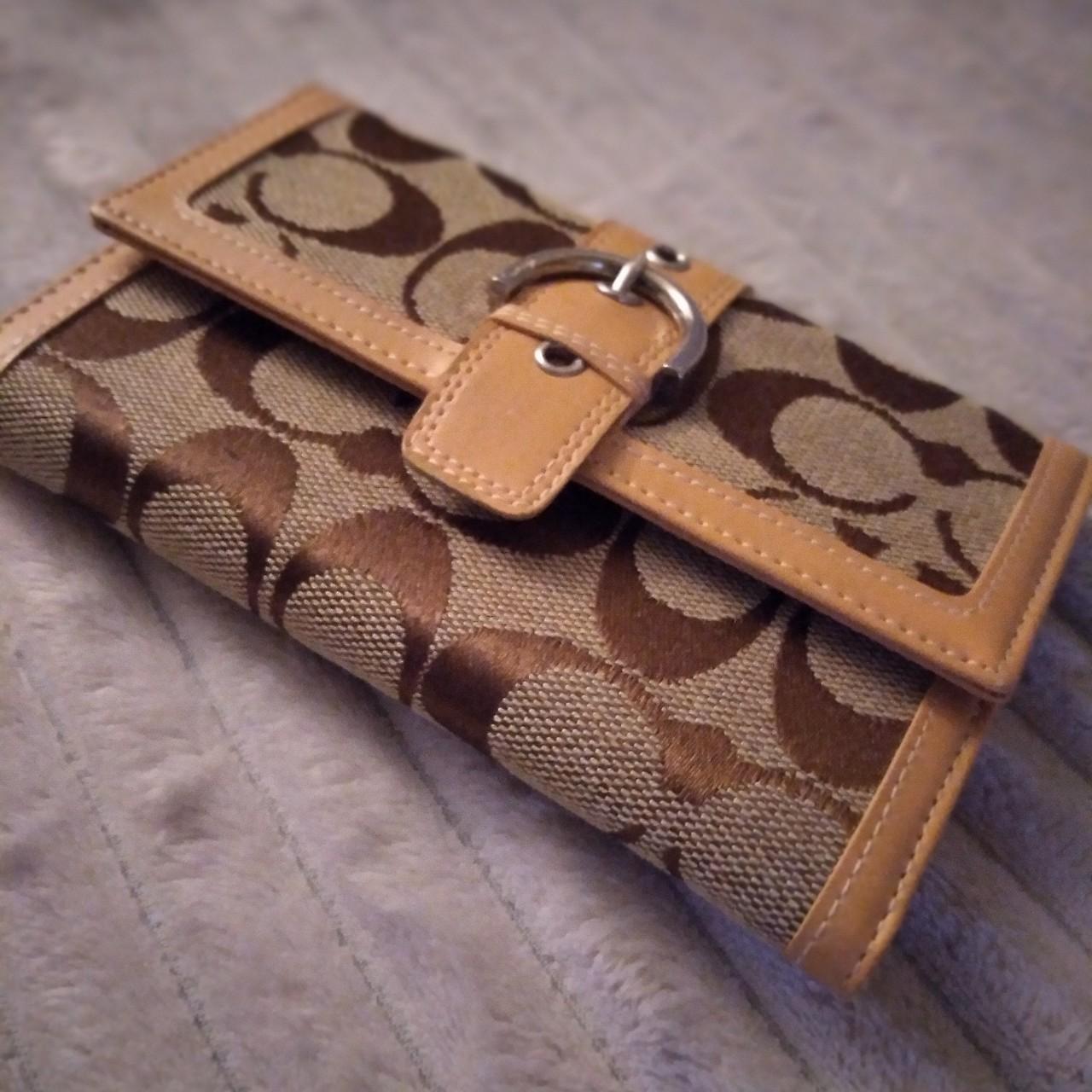 Coach Women's Walletpurses Depop