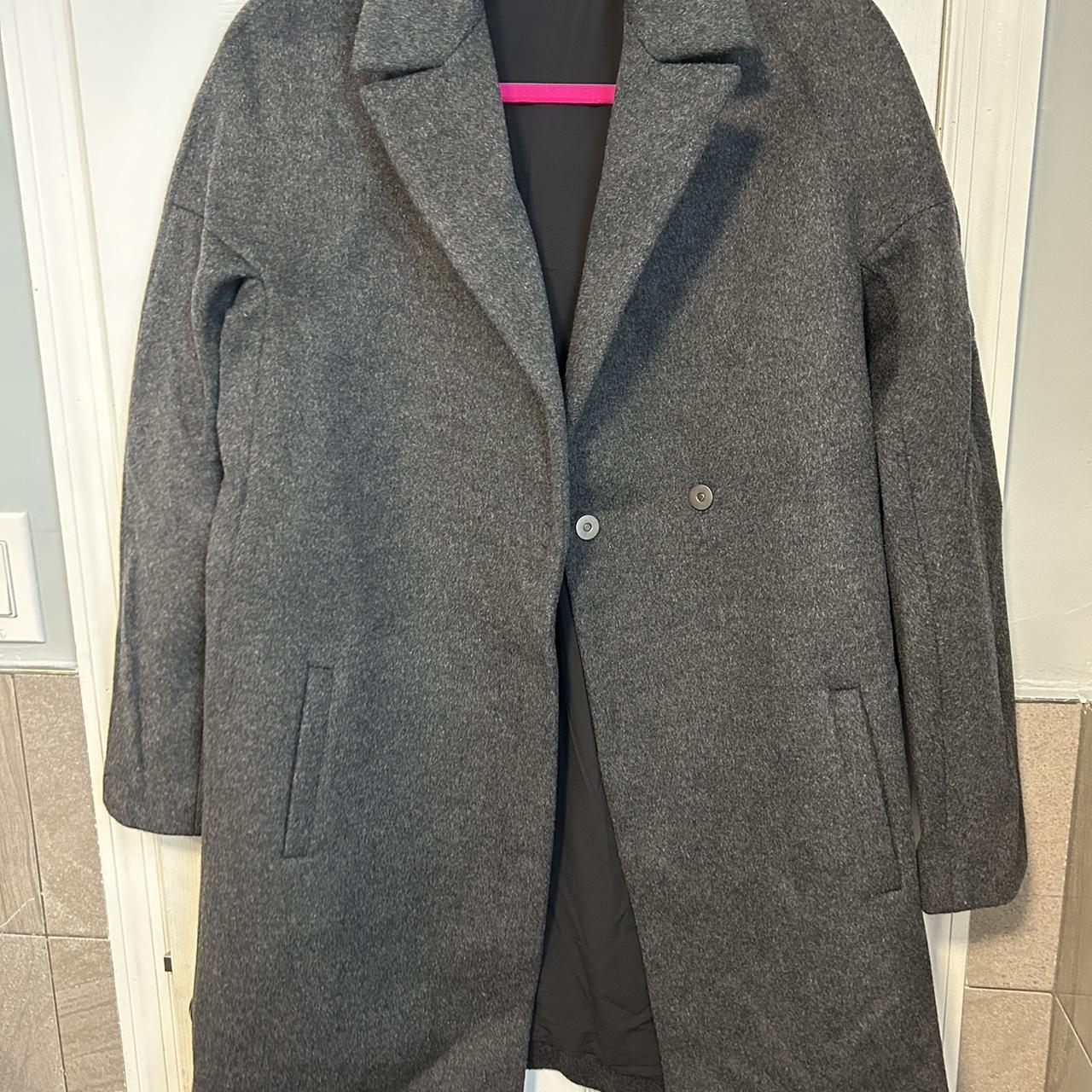 Elie Tahari Women's Grey Jacket | Depop