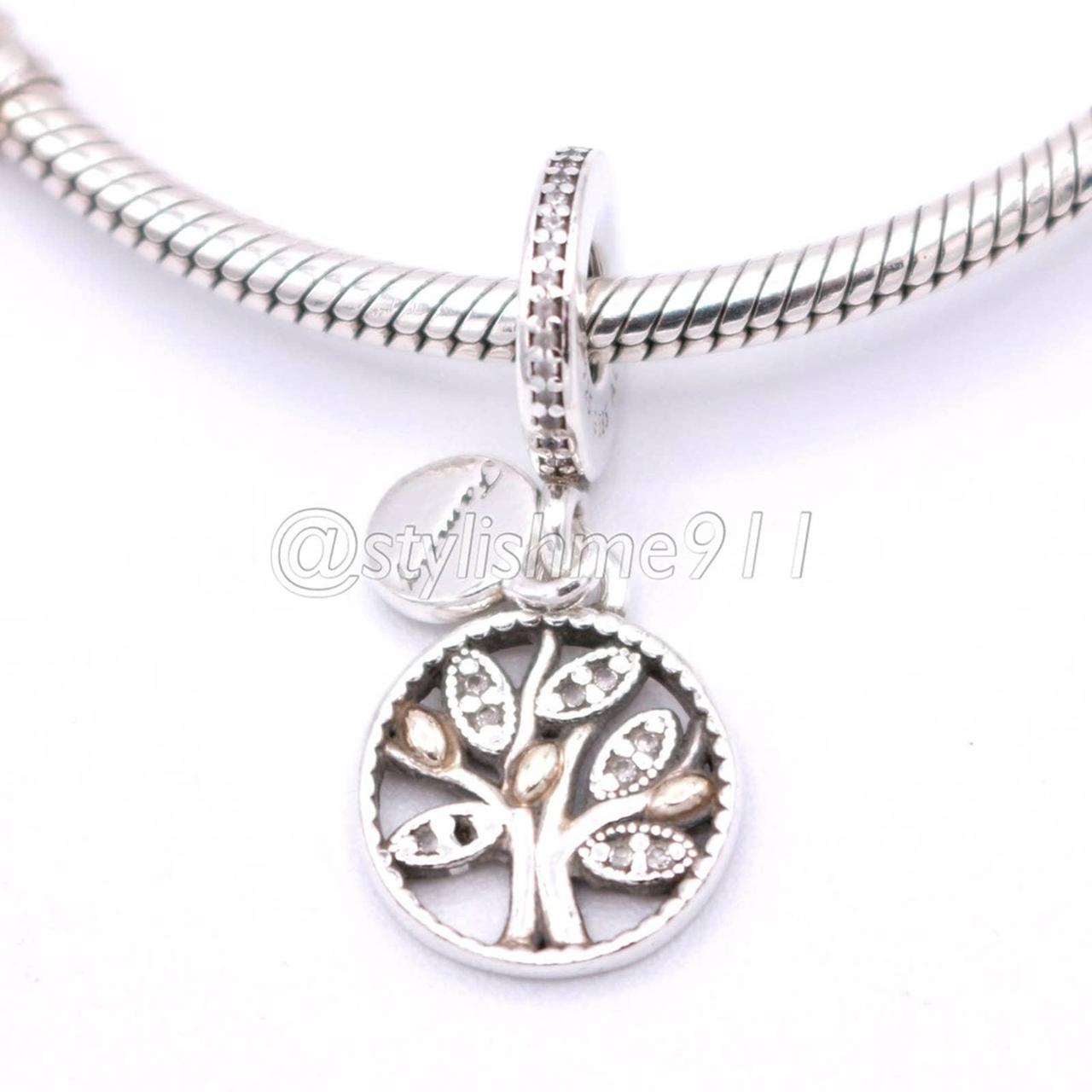 Family heritage pendant on sale charm