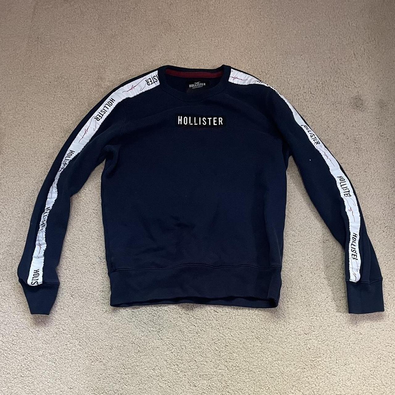 Logo tape crewneck sweatshirt hollister hotsell