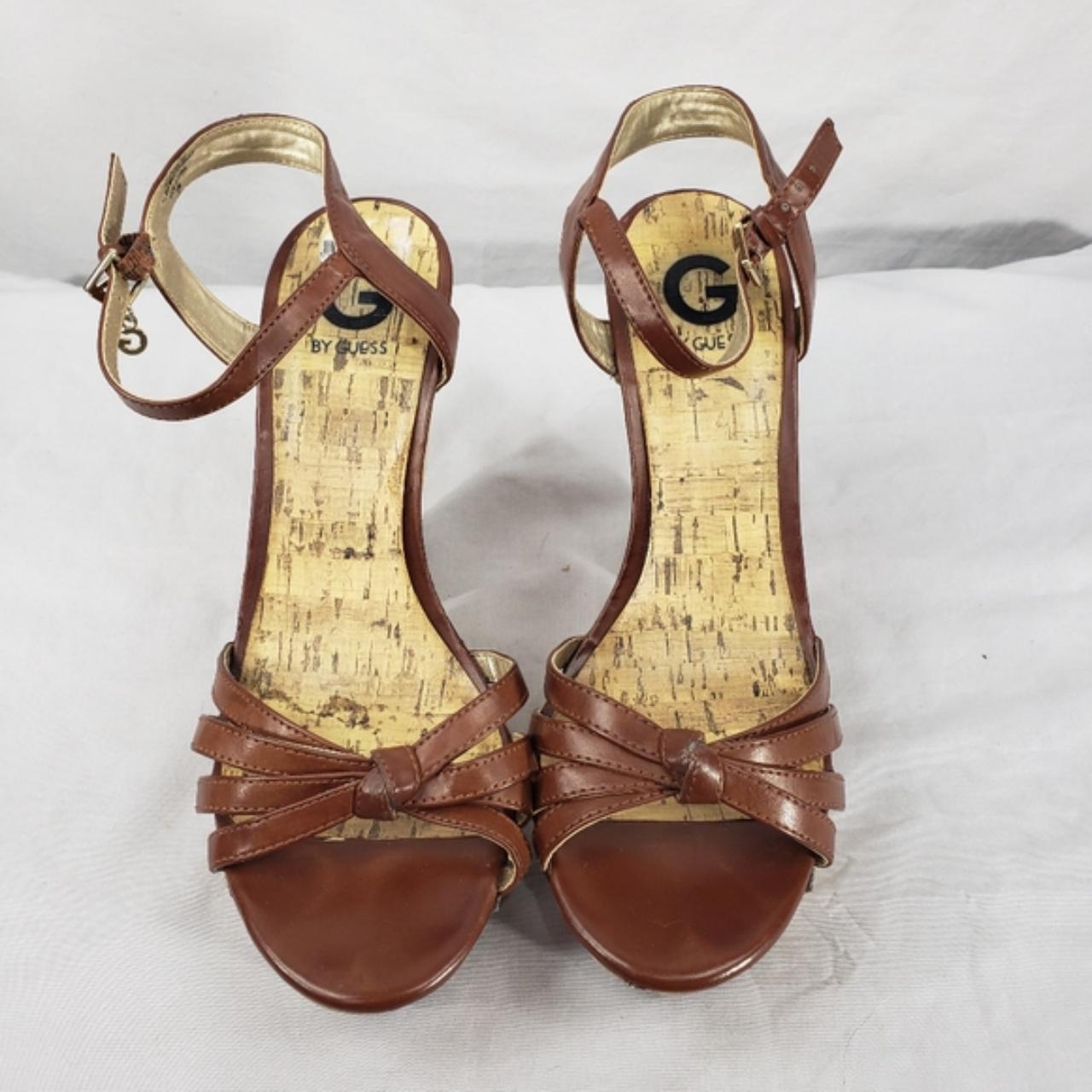 Glamadise - Italian fashion paradise - Women's sandals Guess - Creme - Guess  - Sandals - Women's Shoes - Glamadise - italian fashion paradise