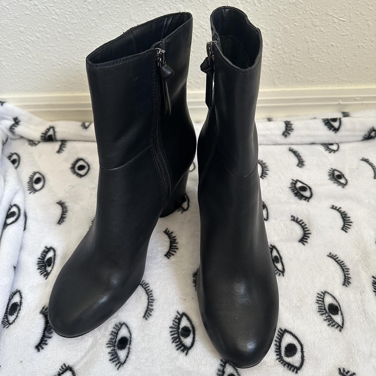 saks fifth avenue burberry shoes