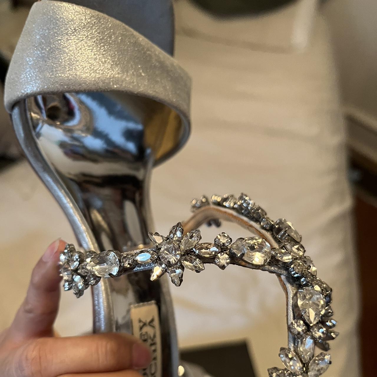 badgley mischka silver heels